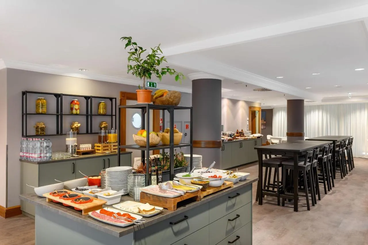 **** Hotel Millennium Court, Budapest - Marriott Executive Apartments Hungary