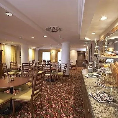 **** Hotel Millennium Court, Budapest - Marriott Executive Apartments Hungary