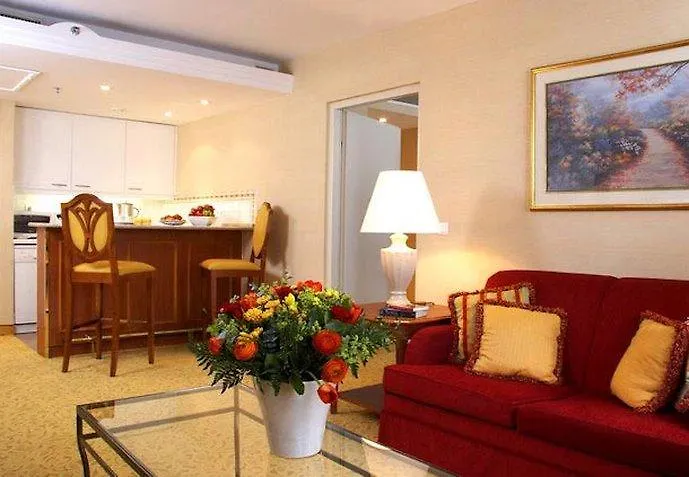 Hotel Millennium Court, Budapest - Marriott Executive Apartments